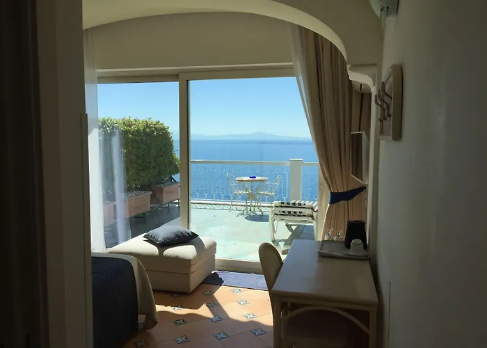 贝尔维尤套房酒店 酒店