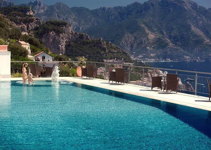 贝尔维尤套房酒店